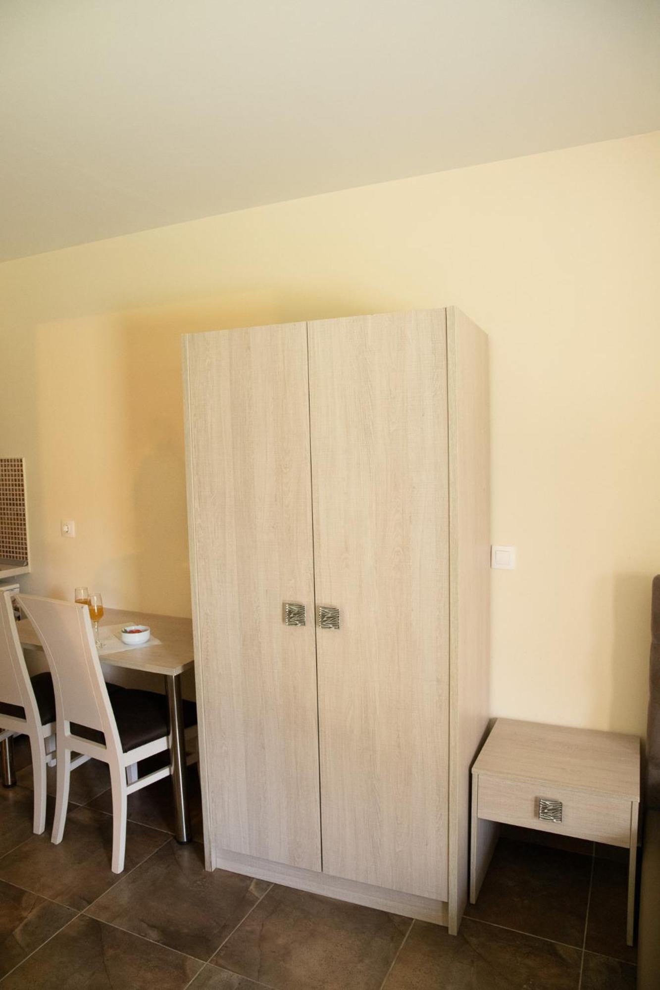 Sunset Apartment Kriopigi